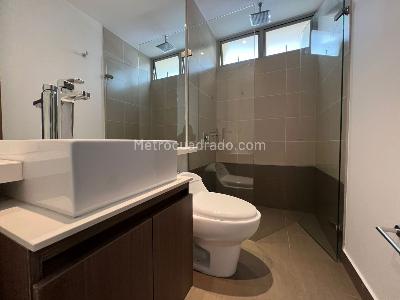Apartamento de 3 alcobas en venta en Castropol, Medellín, 120 m² · foto 18 de 18