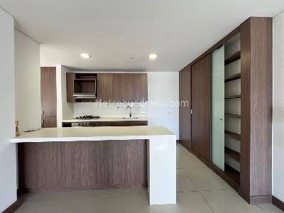 Apartamento de 3 alcobas en venta en Castropol, Medellín, 120 m² · foto 5 de 18