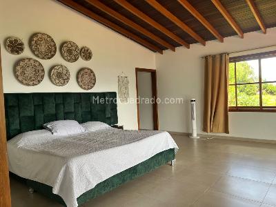 Casa de 3 alcobas en arriendo en Envigado, Envigado · foto 14 de 20