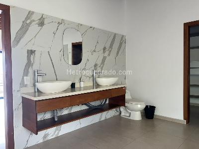 Casa de 3 alcobas en arriendo en Envigado, Envigado · foto 17 de 20