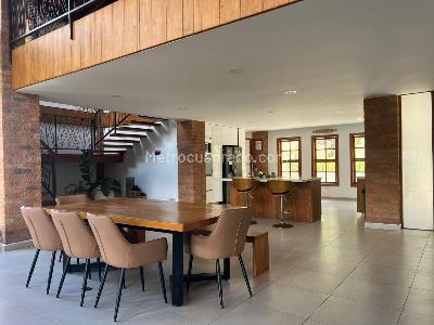 Casa de 3 alcobas en arriendo en Envigado, Envigado · foto 5 de 20