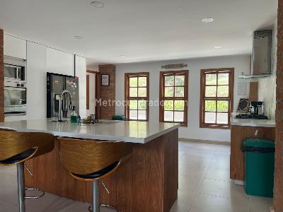 Casa de 3 alcobas en arriendo en Envigado, Envigado · foto 8 de 20