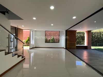 Casa en arriendo en Envigado, Envigado · foto 4 de 20