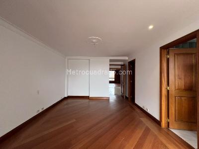 Apartamento en venta en El Poblado, Medellín · foto 11 de 20