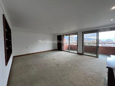 Apartamento en venta en El Poblado, Medellín · foto 15 de 20