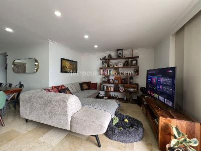 Apartamento en venta en El Poblado, Medellín · foto 2 de 16