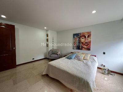 Apartamento en venta en El Poblado, Medellín · foto 9 de 16