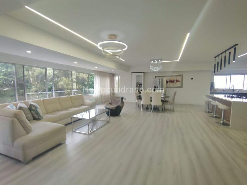 Piso – Medellín - Más