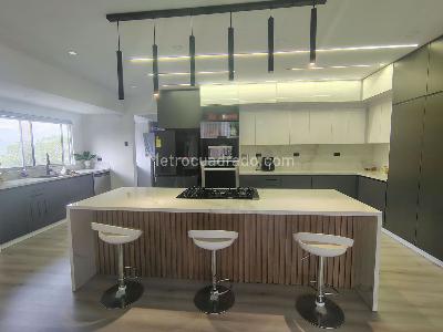 Apartamento en venta en El Poblado, Medellín · foto 6 de 20