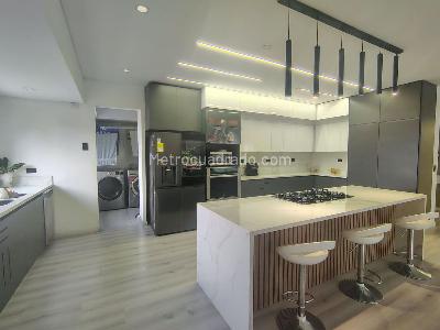 Apartamento en venta en El Poblado, Medellín · foto 7 de 20