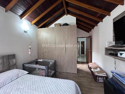 Casa de 4 alcobas en venta en El Poblado, Medellín, 220 m² · foto 11 de 20