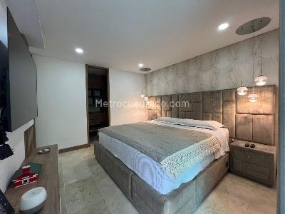 Apartamento de 3 alcobas en venta en El Poblado, Medellín, 130 m² · foto 10 de 13