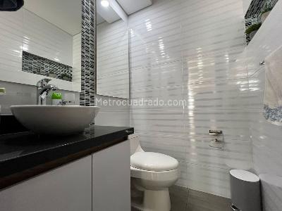 Apartamento de 3 alcobas en venta en El Poblado, Medellín, 130 m² · foto 13 de 13