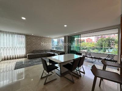 Apartamento de 3 alcobas en venta en El Poblado, Medellín, 130 m² · foto 2 de 13