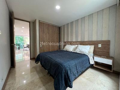 Apartamento de 3 alcobas en venta en El Poblado, Medellín, 130 m² · foto 7 de 13