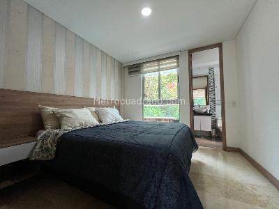 Apartamento de 3 alcobas en venta en El Poblado, Medellín, 130 m² · foto 8 de 13