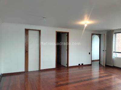 Apartamento de 2 alcobas en venta en El Poblado, Medellín, 183 m² · foto 11 de 18