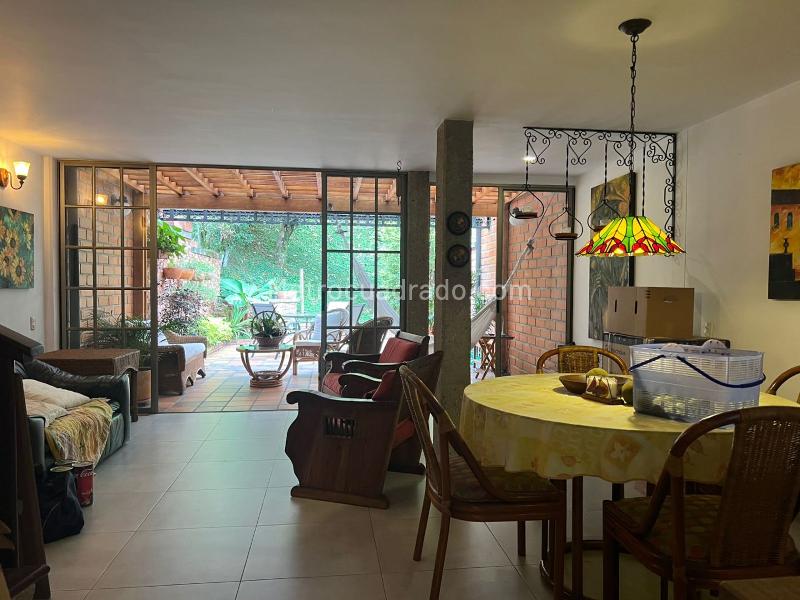 Casa – Envigado, Valle de Aburrá - Vista 2