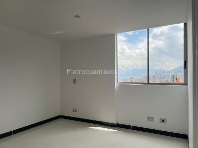 Apartamento de 2 alcobas en venta en El Poblado, Medellín, 74 m² · foto 7 de 12