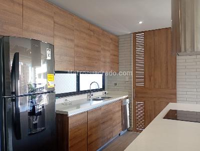 Apartamento en venta en El Poblado, Medellín · foto 7 de 17