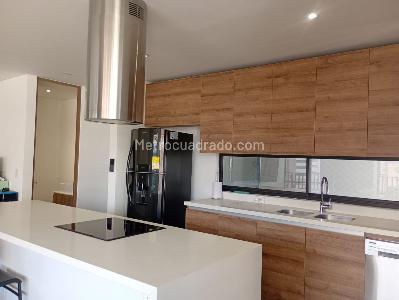 Apartamento en venta en El Poblado, Medellín · foto 8 de 17