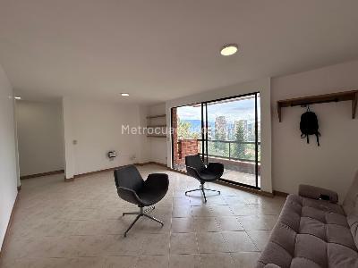 Apartamento en venta en El Poblado, Medellín · foto 6 de 18