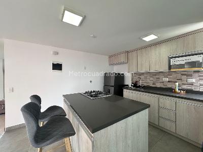 Apartamento en venta en El Poblado, Medellín · foto 9 de 18