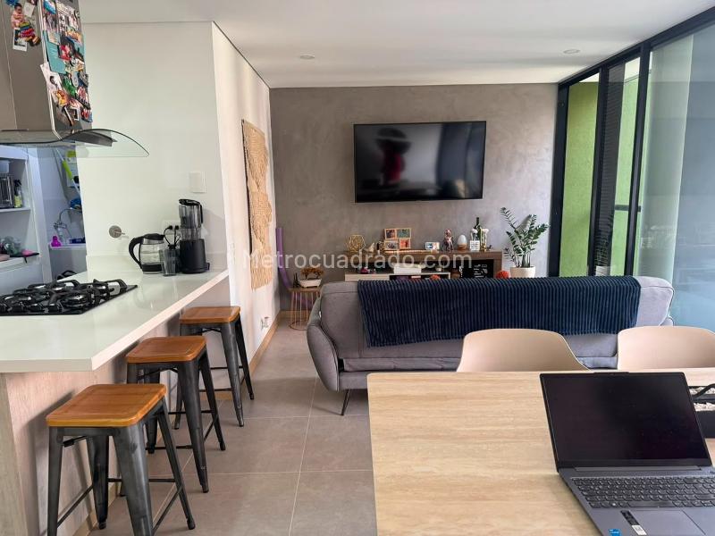 2BR Apartment in ENVIGADO (80 m²)