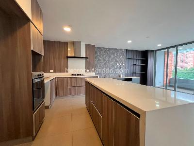 Apartamento en venta en Envigado, Envigado · foto 3 de 16