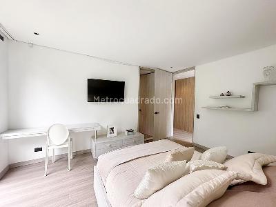 Casa de 3 alcobas en venta en Envigado, Envigado, 320 m² · foto 12 de 17