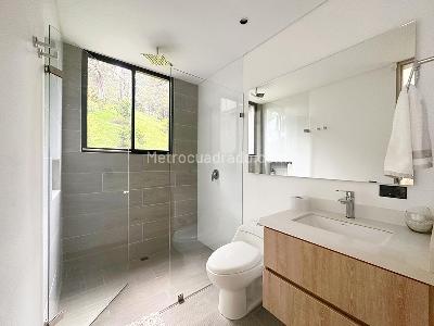 Casa de 3 alcobas en venta en Envigado, Envigado, 320 m² · foto 16 de 17