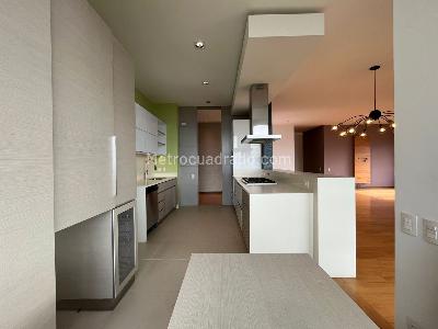 Apartamento en venta en El Poblado, Medellín · foto 10 de 20