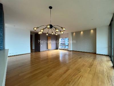 Apartamento en venta en El Poblado, Medellín · foto 6 de 20