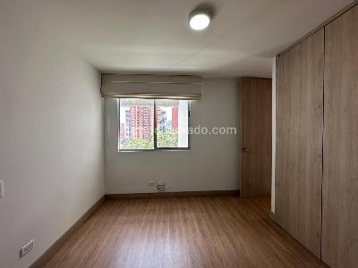 Apartamento de 3 alcobas en arriendo en El Tesoro, Medellín, 136 m² · foto 12 de 20