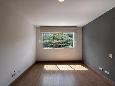 Apartamento de 3 alcobas en arriendo en El Tesoro, Medellín, 136 m² · foto 14 de 20