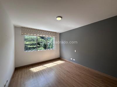 Apartamento de 3 alcobas en arriendo en El Tesoro, Medellín, 136 m² · foto 17 de 20