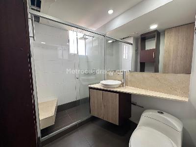 Apartamento de 3 alcobas en arriendo en El Tesoro, Medellín, 136 m² · foto 18 de 20