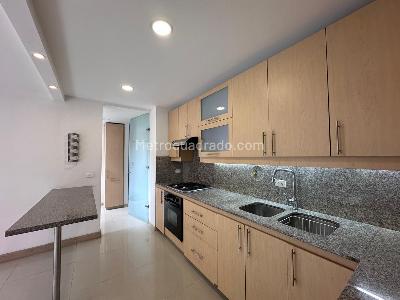 Apartamento de 3 alcobas en arriendo en El Tesoro, Medellín, 136 m² · foto 7 de 20