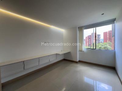 Apartamento de 3 alcobas en arriendo en El Tesoro, Medellín, 136 m² · foto 9 de 20