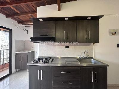 Apartamento en arriendo en El Poblado, Medellín · foto 7 de 14