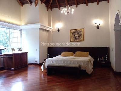 Casa de 4 alcobas en arriendo en Envigado, Envigado, 390 m² · foto 14 de 20