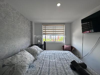 Apartamento de 2 alcobas en venta en El Poblado, Medellín, 50 m² · foto 11 de 17