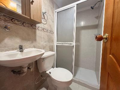 Apartamento de 3 alcobas en venta en Sabaneta, Sabaneta, 65 m² · foto 13 de 14