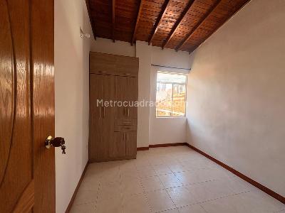 Apartamento de 3 alcobas en venta en Sabaneta, Sabaneta, 65 m² · foto 9 de 14