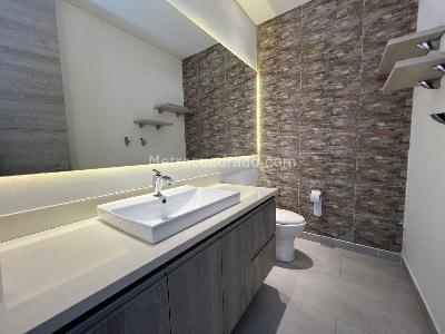 Casa de 4 alcobas en venta en El Poblado, Medellín, 940 m² · foto 14 de 20
