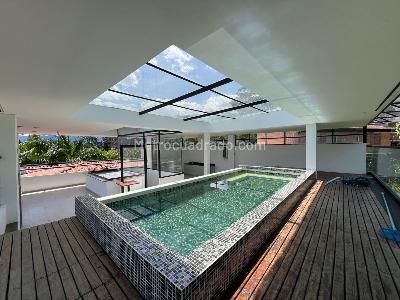 Casa de 4 alcobas en venta en El Poblado, Medellín, 940 m² · foto 18 de 20