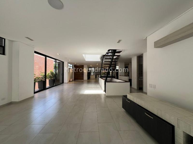 Casa – Medellín, Altos del Poblado, El Poblado - Vista 2
