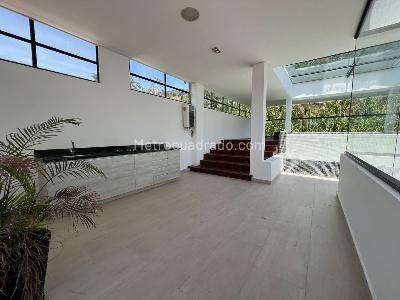 Casa de 4 alcobas en venta en El Poblado, Medellín, 940 m² · foto 20 de 20