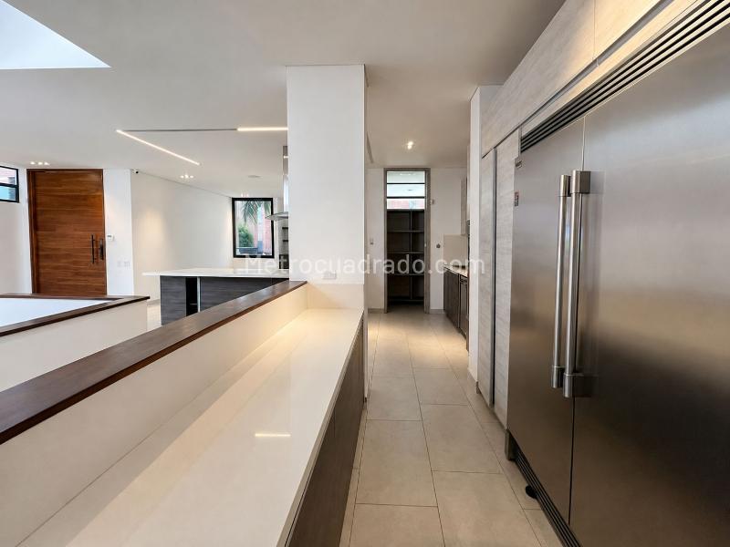 Casa – Medellín, Altos del Poblado, El Poblado - Más