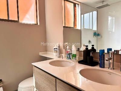 Apartamento en venta en El Poblado, Medellín · foto 15 de 16